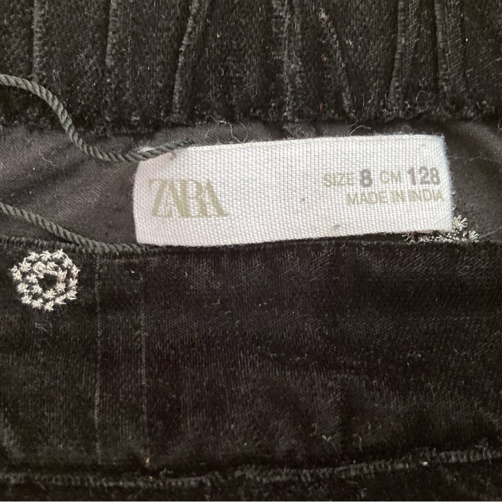 Zara Girls Velvet Pants with Snowflake Shimmer Appliqué 8 - Picture 7 of 7